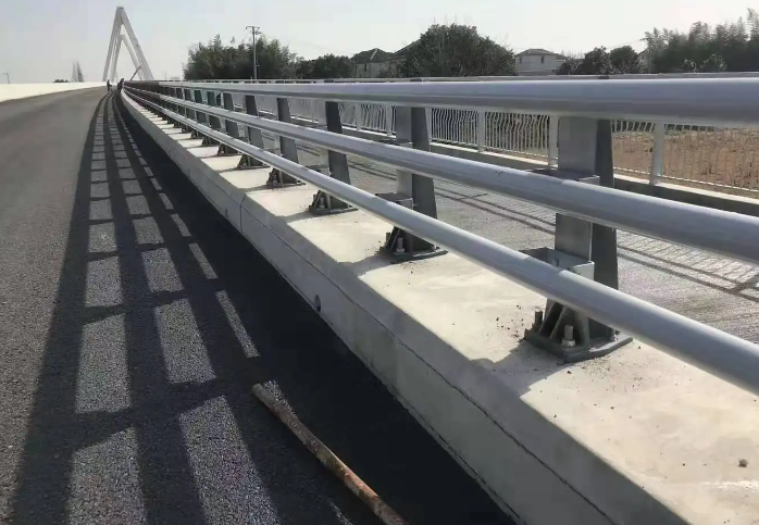 弥渡公路桥梁护栏